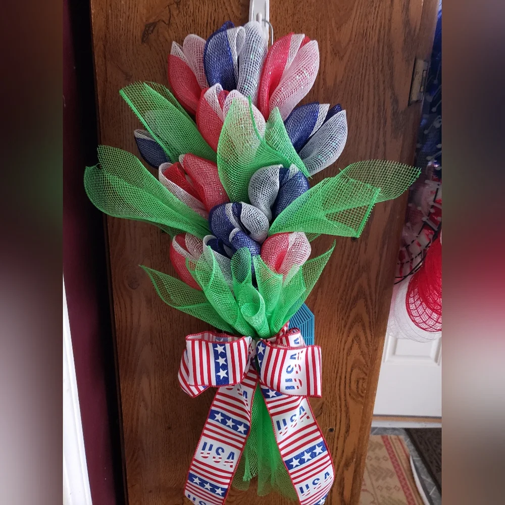 Tulip Wreath